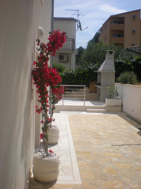 Apartments Oklopcic Trogir Exterior photo